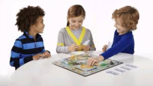 7 juegos populares para jugar con lapiz y papel. Juegos De Mesa Para Ninos Y Adultos El Truco De Mama