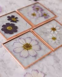 Dried flowers in resin how to make a nice desktop ornaments with resin and dried flowers material list: Home Decorations Framed Flowers Diy And Crafts Home Decorations Diy Pressed Flowers Diy Pressed Flower Crafts Pressed Flower Art
