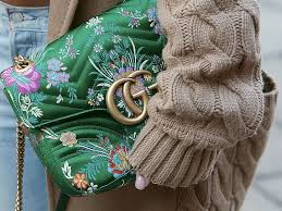 The gucci community shares the ideas of alessandro michele's creative vision of. A Historia Da Gucci Com Muitas Intrigas E Glamour Etiqueta Unica