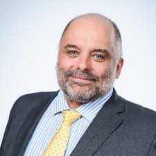 Would you believe such a simple daily task could turn into such a  combinaison of beautiful designs?