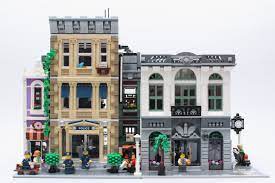 Lego set 10251 brick bank, what is it worth? 10278 Polizeistation Mit Anderen Modularen Lego Gebauden Auskleiden