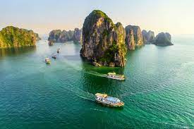 The name hạ long means descending dragon. Halong Bucht Vietnam Geo