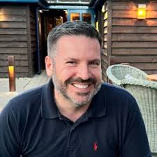 Congratulations to our two employees celebrating recent work anniversaries! 