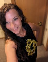 Danielle Rand's Instagram, Twitter & Facebook