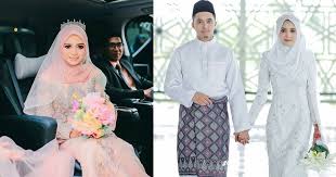 Kebaya nikah muslim model terbaru kebaya pengantin muslim modern kebaya pengantin muslim saat ini merupakan salah satu. 13 Inspirasi Gaun Pengantin Melayu Untukmu Yang Berhijab Sederhana Sopan Dan Tetap Menawan