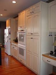 Headley S Kitchen Cabinet Painted Finishes 513 218 1139 White Kitchen Appliances Oak Cabinets Painting Cabinets