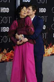 Pedro pascal isn't in that episode of community? Pedro Pascal Recreated His Game Of Thrones Death At The New York Premiere