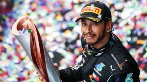 2 days ago · race winner lewis hamilton of great britain and mercedes gp celebrates on the podium during the f1 grand prix of great britain at silverstone on july 18, 2021 in northampton, england. Formel 1 Weltmeister Lewis Hamilton Der Botschafter Sport Sz De