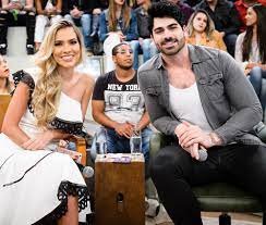 O que vocês fazem num domingo à noite?, brincou na legenda. Ex Bbb Rodrigao Exibe Momento Intimo Com Os Filhos E Manda Indireta Para Adriana Sant Anna Tv Foco