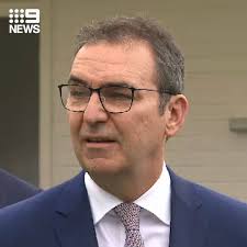 Daniel andrews was born on june 6, 1972 in williamstown, victoria, australia as daniel michael andrews. 9 News Adelaide Sa Premier Hits Back At Daniel Andrews Facebook
