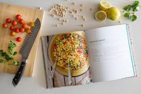 Con su piel, son perfectas para acompañar o para compartir en una. 12 1 Libros De Cocina De Autores Chilenos Que Deberias Tener En Tu Coleccion Mango Merken