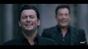 Lees al het officiële nieuws over en door tino martin op zijn website tinomartin.com. Gerard Joling Tino Martin Laat Me Leven Hitparade Ch