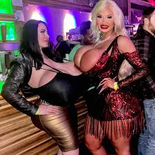 TW Pornstars - Foxy Menagerie Verre. Twitter. Out at the clubs with Miss  Haley Layne. We had so much. 9:13 PM - 29 Mar 2023