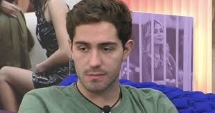 Grande fratello è la versione italiana del format olandese big brother, in onda in italia su canale 5 dal 2000. Grande Fratello Vip Le Cause Della Febbre Persistente Di Tommaso Zorzi Il Fatto Quotidiano