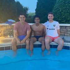 Denny Jimenez Vallejo (@dennuino_9) • Instagram photos and videos