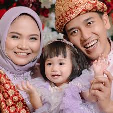 Inget martabak, inget marbel pokokee😜😜 Cuss merapat gaes, malmingan jgn  lupa mampir ya 📍lokasi: bk10 gumawang, deket tugu hansip, deretan bakso  semarang #viral #fyp #fbpro #martabakendul #martabaklumer #gumawang  #belitang