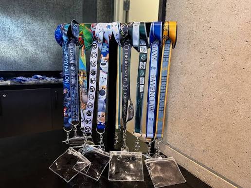 What are universal studios lanyards for?