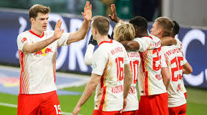 Aug 05, 2021 · according to reports, rb leipzig had two bids turned down for lacroix before schmadtke put his foot down and ruled out a transfer. Fussball Bundesliga Leipzig Bleibt Erster Bayern Verfolger Tagesschau De