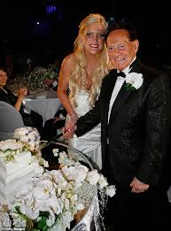 Brynne edelsten (pictured) has debuted her new boyfriend after bouncing back from bankruptcy following her failed marriage to billionaire geoffrey. Brynne Edelsten Debuts New Boyfriend Readsector