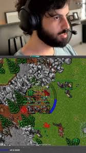 Hoje a @ladynathii apresenta o NPC Jorge, que vende réplicas de itens de  fansites! 🔥 Quer saber como conseguir o seu? Vem conferir! 👀 Veja todos  os itens de fansite no TibiaWikiBR!