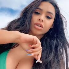 As she grew up, she became an. Fiorella Zelaya Wiki Bio Model Social Media Star