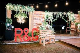 A Pink And Maroon Wedding In Pampanga Rustic Wedding Decor Diy Rustic Wedding Table Decor Rustic Wedding Table Decor Round