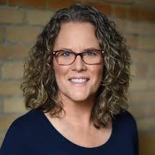 Sandy Swenson's Instagram, Twitter & Facebook