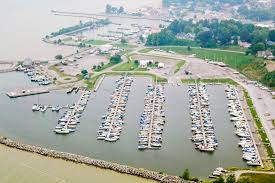If you are craving an arbor hot dog or an afternoon at the beach, this is the place for you. Port Dover Harbour Marina In Port Dover On Canada Marina Reviews Phone Number Marinas Com
