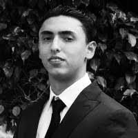 Efren Barreto's Instagram, Twitter & Facebook