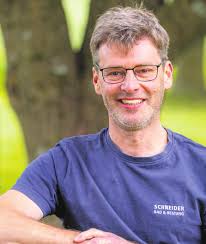 Ehrenpreis- Verdächtig: Vom Pfarrer zum Fahrer!