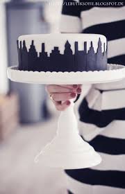 Weitere ideen zu kuchen, backrezepte, kuchen ohne backen. Skyline Motivtorten Selber Machen New York Und Co Zum Anbeissen Kuchen Ideen Cupcake Kuchen Hubsche Kuchen