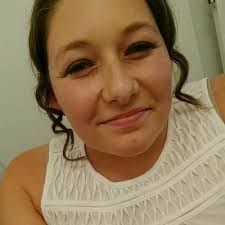 Elissa Robinson ☮️ (@mouseinhouse05)