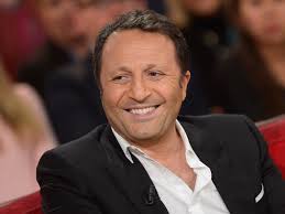 It runs for 60 minutes. Arthur La Biographie De Arthur Avec Voici Fr