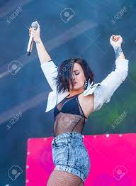 With jeff fahey, zane holtz, demi lovato, michelle rodriguez. Las Vegas 19 September Aufnahmekunstler Demi Lovato Fuhrt Onstage Am Iheartradio Musik Festival 2015 Am Las Vegas Dorf Am 19 September 2015 In Las Vegas Nevada Durch Lizenzfreie Fotos Bilder Und Stock Fotografie Image 45642413