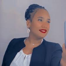 Locutora Jenniffer Guzmán (@GuzmanJenniffer)