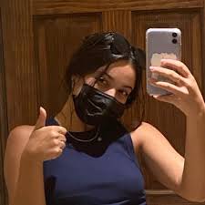 Lydia Malave (@lydeuhhh)