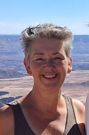 Flood Gates Are Open! Hangout With Russell 🙌 · Selling Online