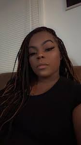 Phelia (@shebodydme) • Instagram photos and videos