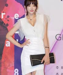 블로그라는 말은 웹(web)과 로그(log, 기록)를 합친 낱말로, 스스로가 가진 느낌이나 품어오던 생각. ë‹¨ë… ì§„ì•„ë¦¼ ê°'ì§ˆ ì¡°í­ ë™ì› ì—¬ë°°ìš° ì–µìš¸í•´ ì•ˆí‹°íŒ¬ í˜'ë°• ë‹¹í•˜ê³  ìžˆë‹¤ ì¸í„°ë·° ë„¤ì´íŠ¸ ì—°ì˜ˆ