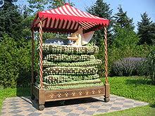 The princess and the pea by hans christian andersen (1835) nce upon a time there was a prince who wanted to marry a princess; The Princess And The Pea Wikipedia