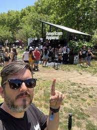 Mackenzie Barth's Instagram, Twitter & Facebook