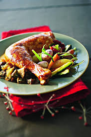 Dinde Fermiere Des Landes Fourree Garniture Grand Mere En 2020 Recette Volaille Recette Dinde Dinde