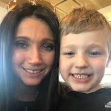 Chelsea Strawmyer's Instagram, Twitter & Facebook