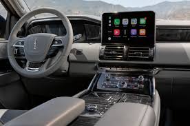 2021 Lincoln Navigator Review Pricing And Specs