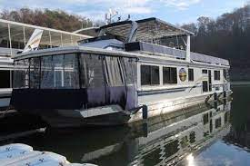 North dakota ohio oklahoma oregon pennsylvania puerto rico rhode island south carolina south dakota tennessee texas utah vermont virginia washington west virginia wisconsin wyoming. Houseboat For Sale 1998 Fantasy 16 X 75 Widebody 170 000 Grider Hill Marina On Lake Cumberland In Albany Kentucky House Boat Cumberland Lake