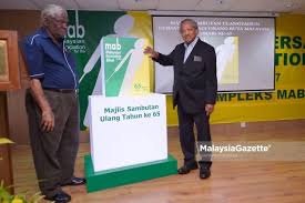Lebih baik let go, bagi pada mereka yang lebih memerlukan. Mab Perintis Perkhidamatan Oku Penglihatan