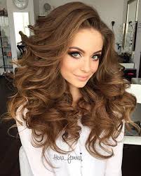 Cutting long hair into a bob right before your wedding would be a pretty drastic move. 12 Big Curly Long Hairstyles 12 Wedding Hairstyle Weddinghairstyle Bridalhair Bridalhairstyles Curlyhair Hair Styles Long Hair Styles Big Curly Hair