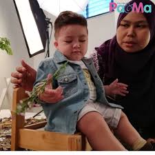 Ramlee, aida khaleeda, reen rahim, taufiq hanafi, catriona ross, omar abdullah penulis skrip: Popular Dengan Pujaan Hati Kanda Ayden Mikael Mix 5 Bangsa Patutlah Comel Putih Gebu Pa Ma