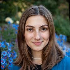 Bettie Swartz's Instagram, Twitter & Facebook