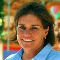 Elizabeth Winterhalter's Instagram, Twitter & Facebook